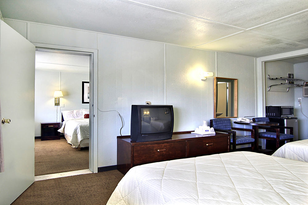 Route 66 Inn Santa Rosa, NM By OYO Exterior foto
